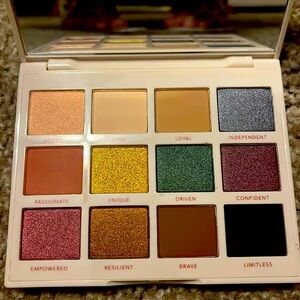 New Persona Identity Two Eyeshadow Pallet .